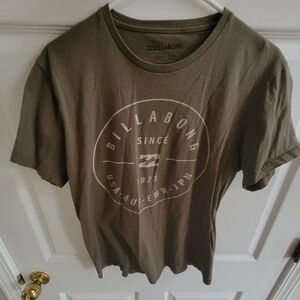 Billabong Green T-shirt size medium